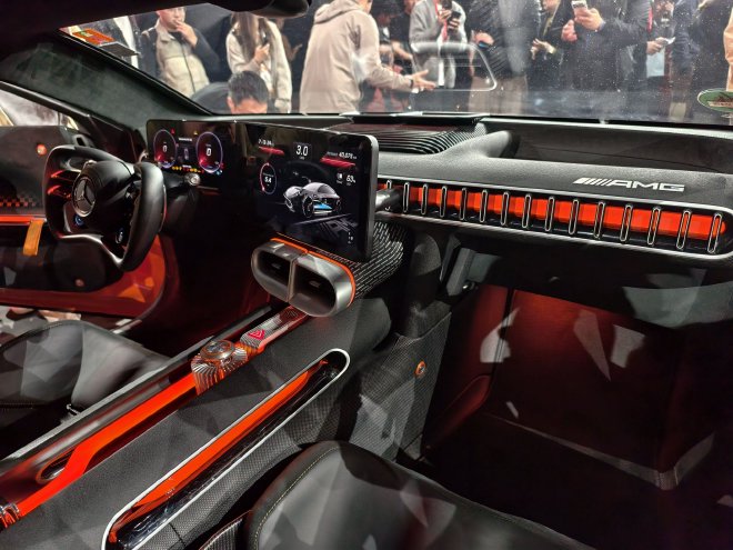 2025广州车展：1340马力极速360km/h 梅赛德斯-AMG GT XX Concept中国首秀