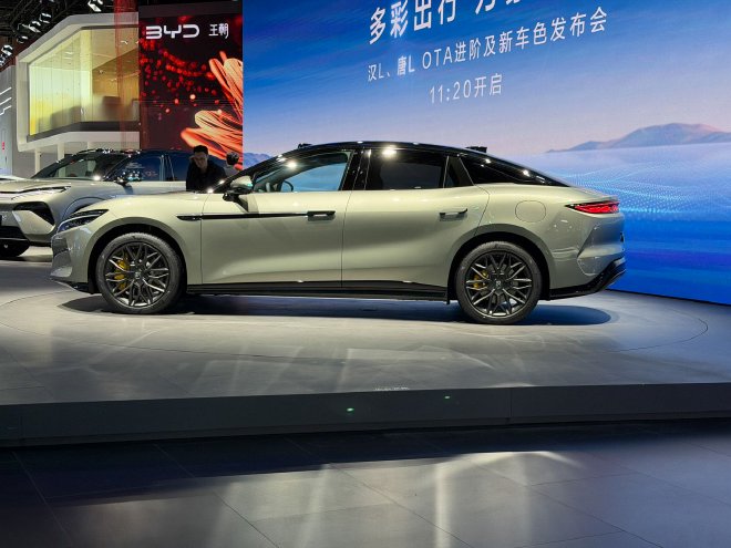 2025广州车展：唐L/汉L发布限时售价19.48万起