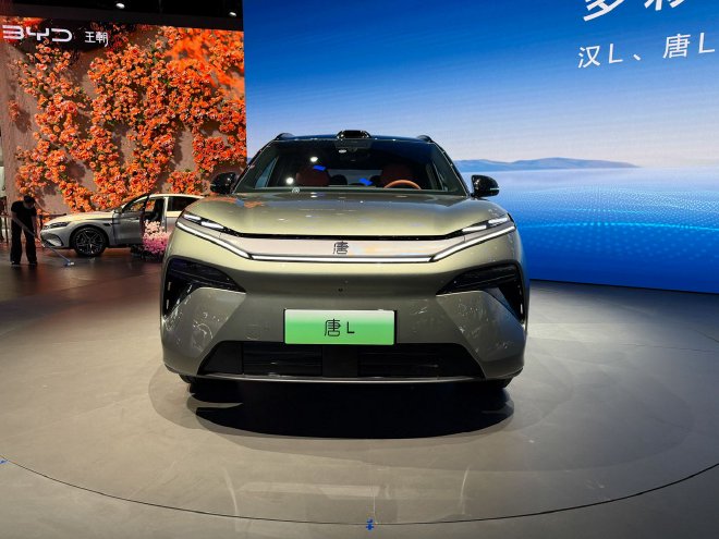 2025广州车展：唐L/汉L发布限时售价19.48万起