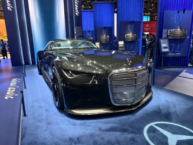 2025广州车展：奔驰Vision Iconic概念车亮相