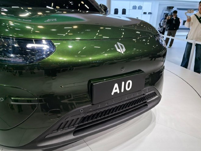 2025广州车展：零跑A10全球首秀