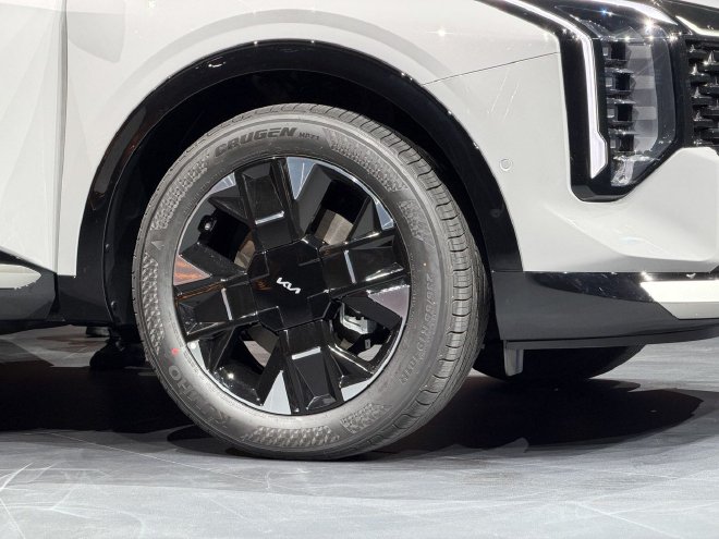 2025广州车展：实拍起亚新狮铂拓界/探享者