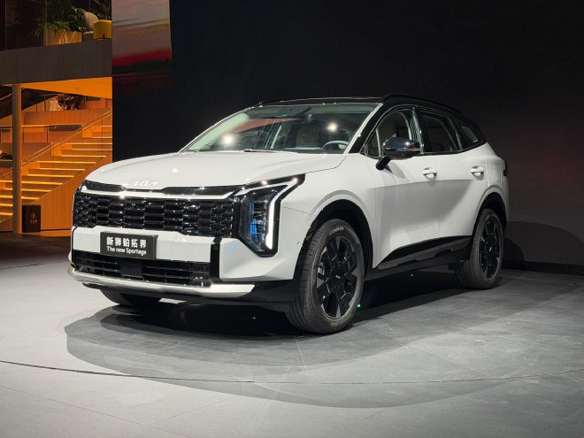 2025广州车展：实拍起亚新狮铂拓界/探享者