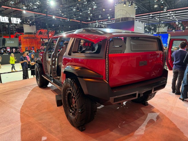 2025广州车展：北京越野Off-Road ELMT Max概念车实拍