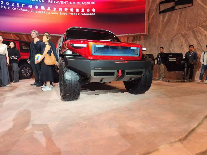 2025广州车展：北京越野Off-Road ELMT Max概念车实拍