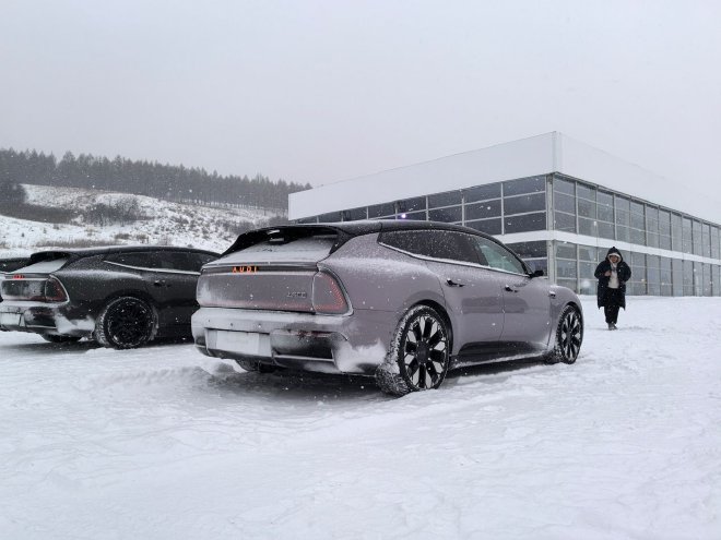 电动quattro更好玩 冰雪试驾奥迪E5 Sportback
