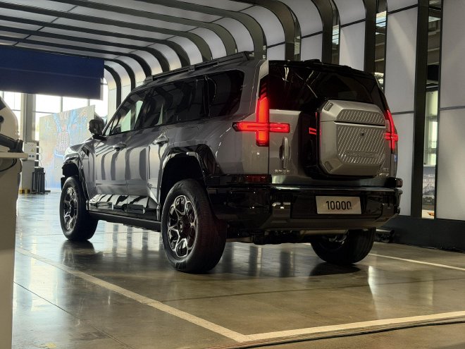 第10000辆下线 猛士M817布局智能越野