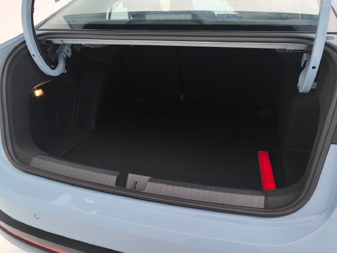 实拍全新速腾S 适合新世代年轻人的首台家轿