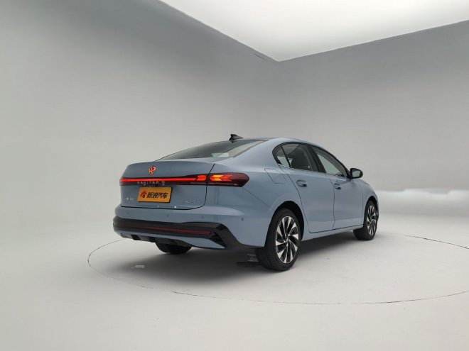 实拍全新速腾S 适合新世代年轻人的首台家轿