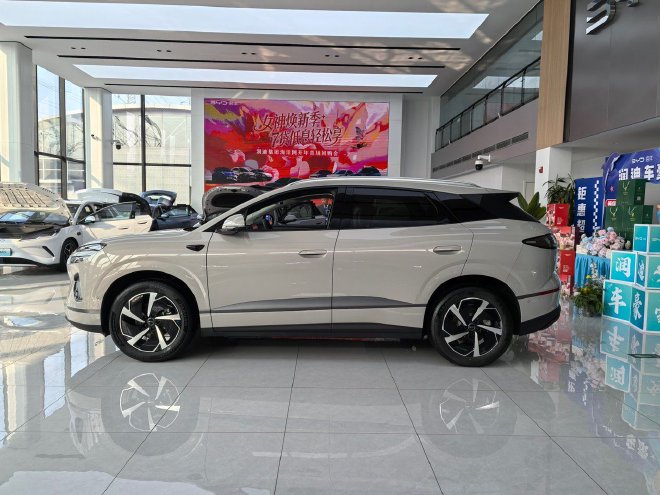 享免费1年闪充 到店体验2026款海狮06EV