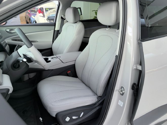 享免费1年闪充 到店体验2026款海狮06EV