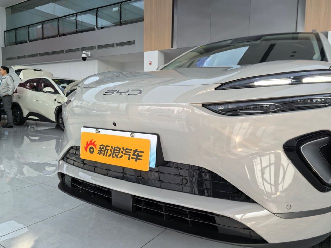 享免费1年闪充 到店体验2026款海狮06EV