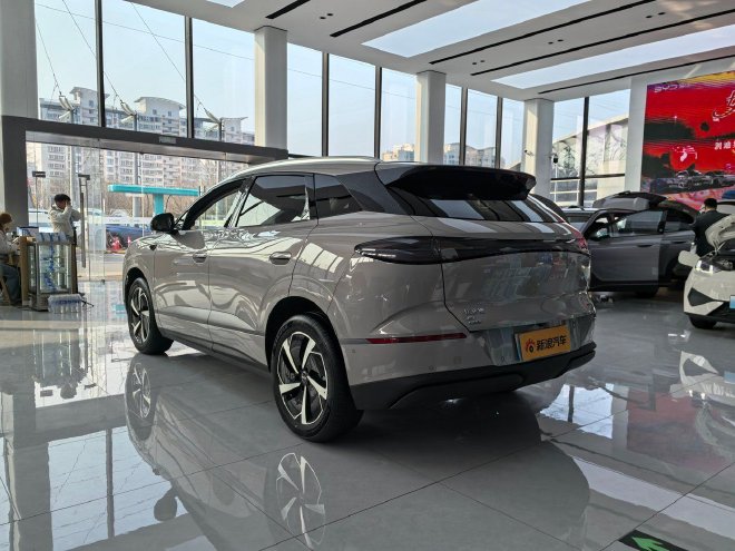 享免费1年闪充 到店体验2026款海狮06EV