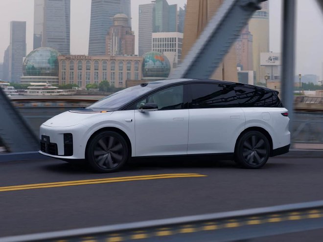 连续三年营收突破千亿元 理想汽车发布2025全年财报