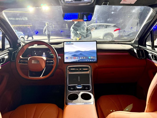 首搭神盾金砖电池 吉利银河M7技术首秀