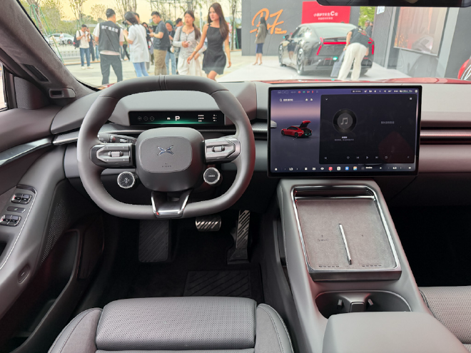 小鹏P7新增Max与Ultra SE版 新增三颜色20.38万元起售