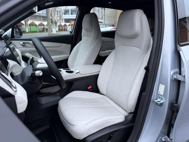 秀外慧中的全能选手 银河M7试驾体验