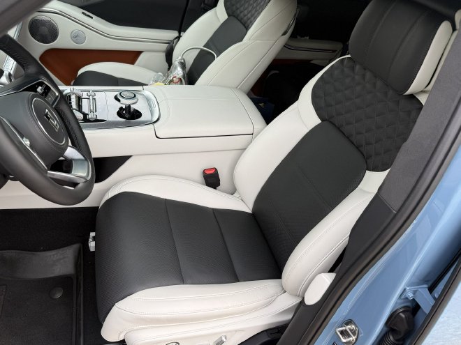 硬派SUV到底好在哪？试驾坦克700 Hi4-Z