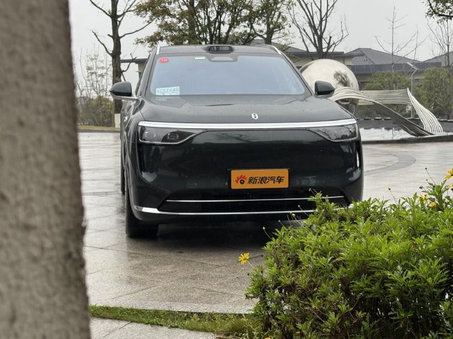 焕新升级后表现如何？试驾新款问界M8