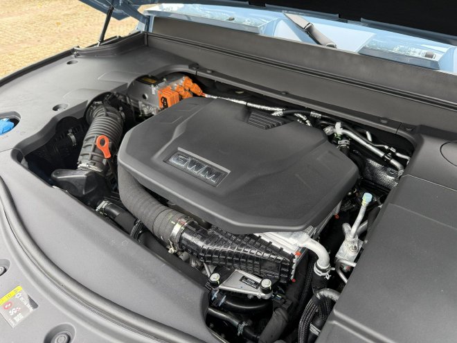 硬派SUV到底好在哪？试驾坦克700 Hi4-Z