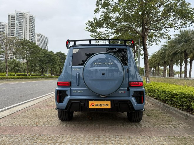 硬派SUV到底好在哪？试驾坦克700 Hi4-Z