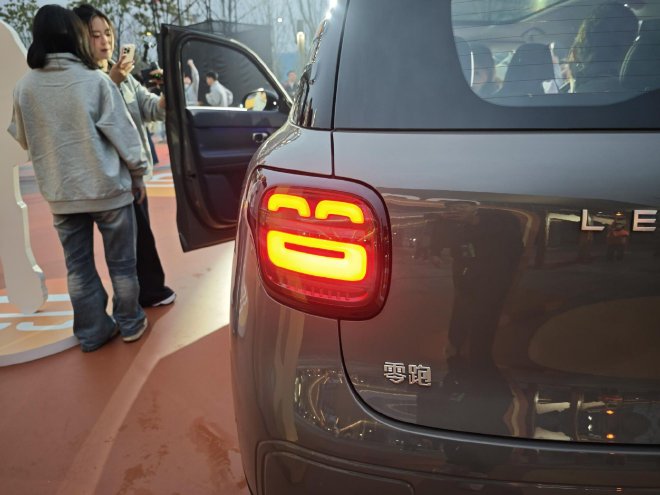 售价6.58-8.68万元 零跑A10正式上市