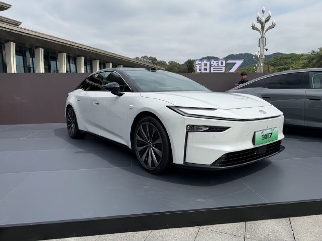 广汽丰田铂智7正式上市 限时补贴权益价14.78-19.98万元