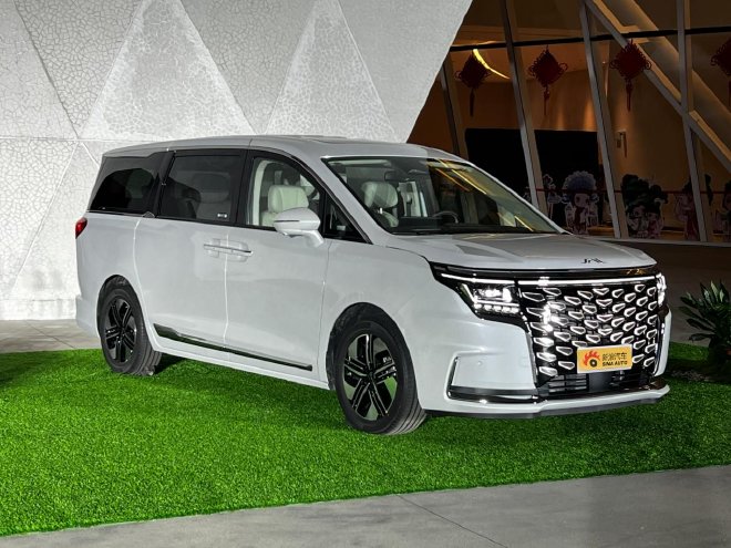 瑞风RF8享悦系列正式上市 限时抢购价17.69万-22.69万元