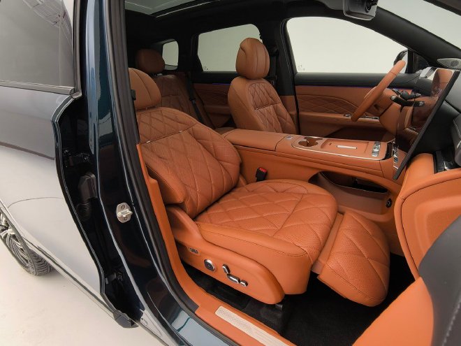 豪华配置再升级 静态品鉴奇瑞全新一代瑞虎9