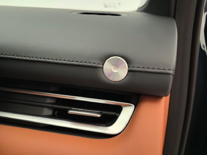 豪华配置再升级 静态品鉴奇瑞全新一代瑞虎9