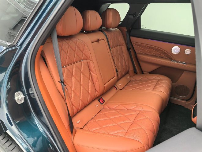 豪华配置再升级 静态品鉴奇瑞全新一代瑞虎9