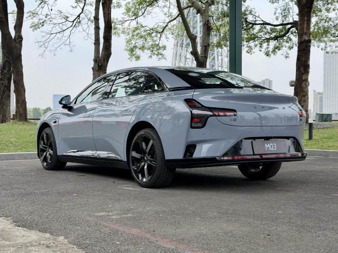 26款小鹏MONA M03上市 加量不加价11.98万起