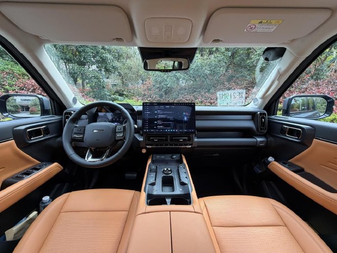 更智能的硬派“方盒子” 试驾哈弗猛龙PLUS