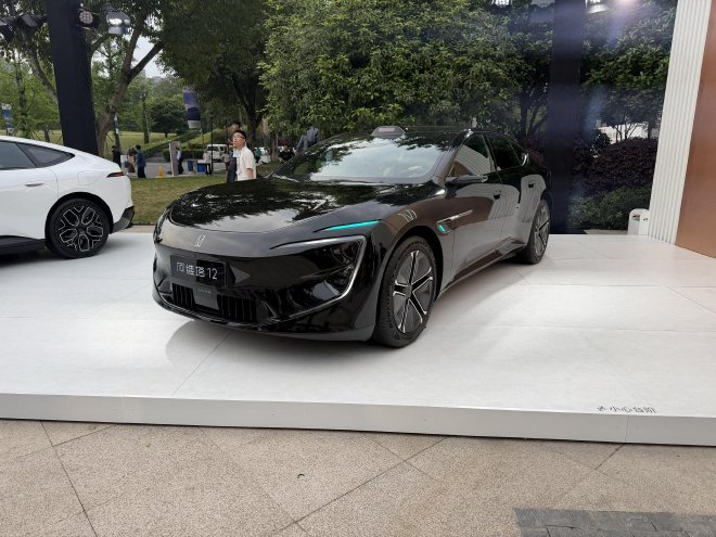 华为乾崑赋能 新阿维塔12上市/06T开启预售