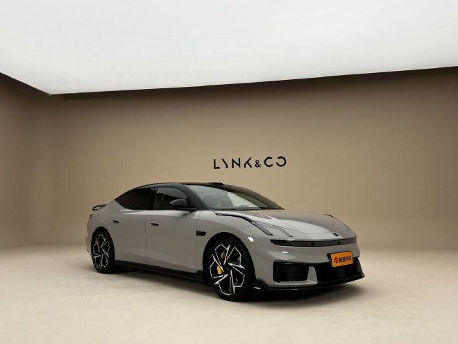 全系三电进阶 追求稳中求进 静态体验领克10纯电