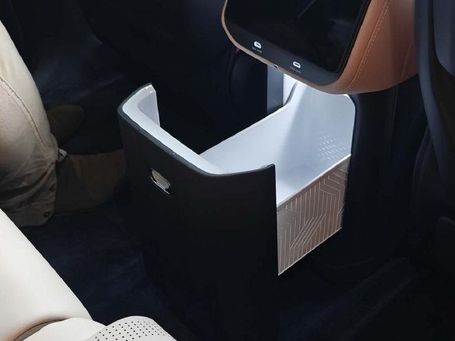 上市限时售价32.98万元起 极氪8X正式上市