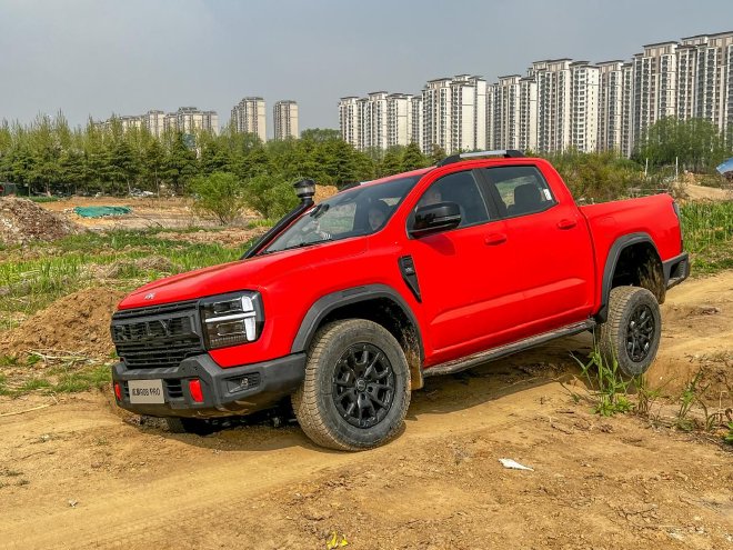 全球智能越野皮卡 出厂即战力 试驾奇瑞威麟R08 PRO