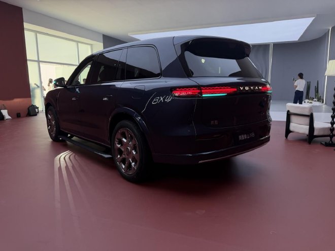 30.29万起 岚图泰山X8正式开启预售