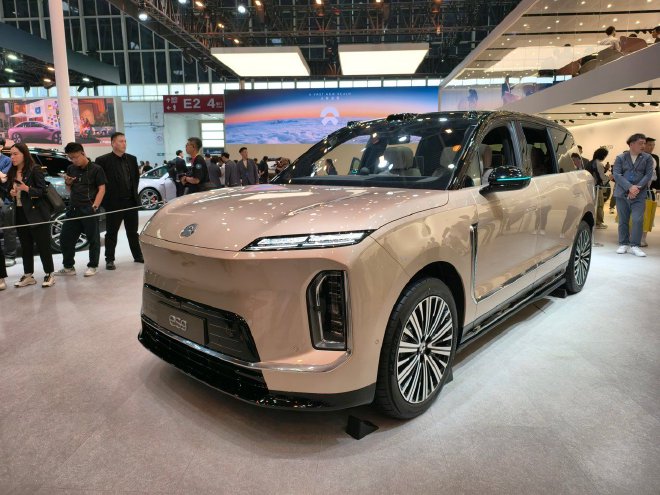 2026北京车展：蔚来ES9亮相/ES8玄金特别版上市