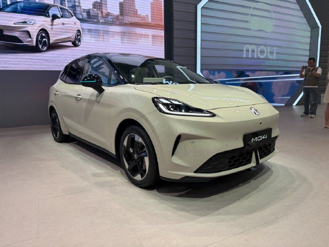 2026北京车展：2026款MG4上市 限时补贴售价6.58万起