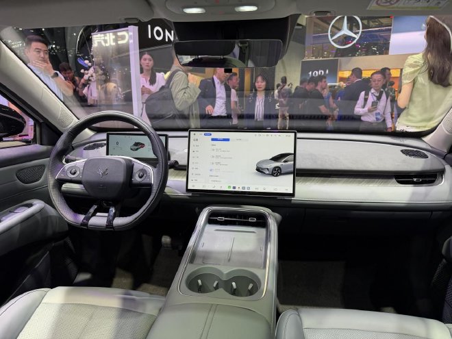 2026北京车展：极狐S3开启预售6.48万起