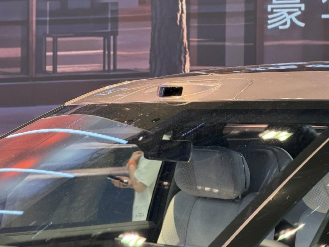 2026北京车展：焕新极氪009开启预售