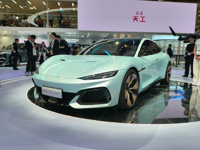 2026北京车展：红旗全新H9/H7/越野量产版等多款新车亮相