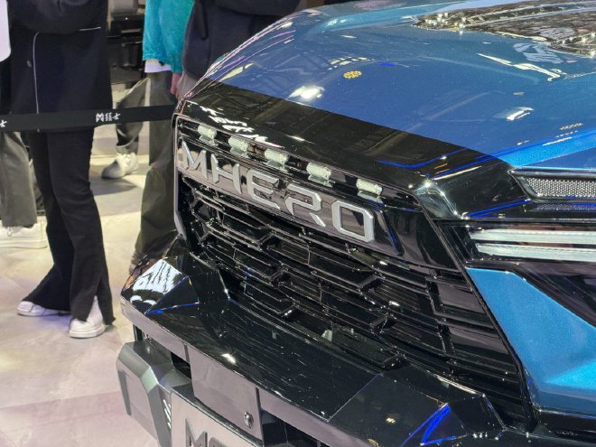 2026北京车展：猛士M817 Ultimate正式亮相