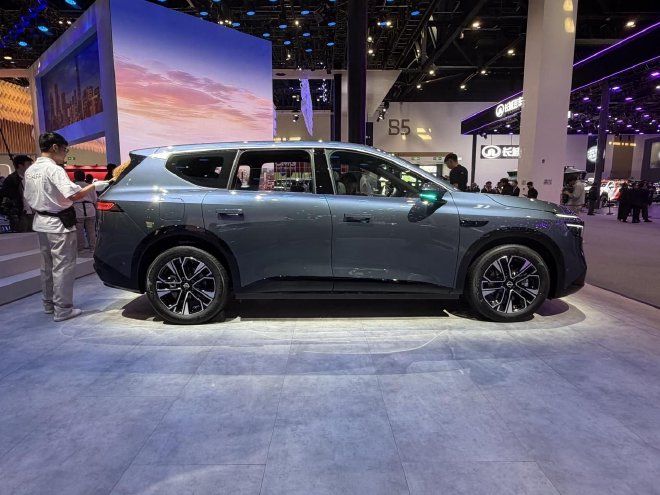 2026北京车展：东风日产NX8及概念车齐亮相