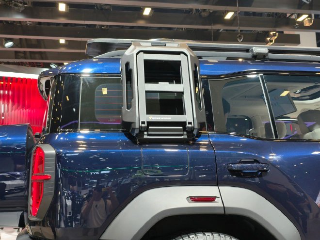 2026北京车展：红旗全新H9/H7/越野量产版等多款新车亮相