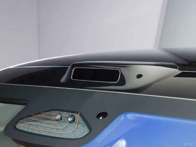 五界同台亮 焕新登场 鸿蒙智行王牌阵容亮相北京车展