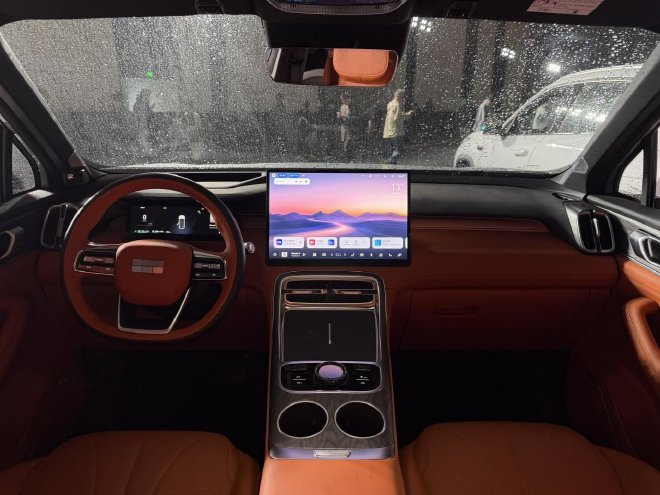 吉利银河M7正式上市 售价10.98万元起