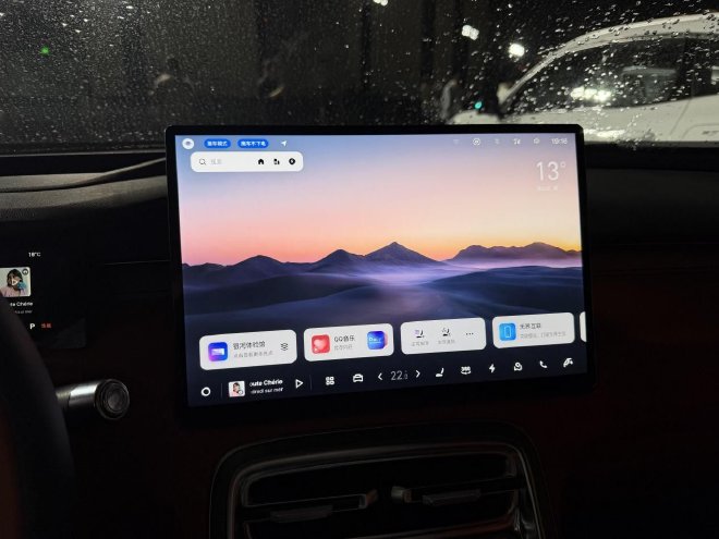 吉利银河M7正式上市 售价10.98万元起