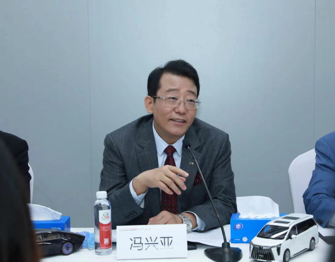 广汽冯兴亚针对新兴及汽车产业提出8项建议